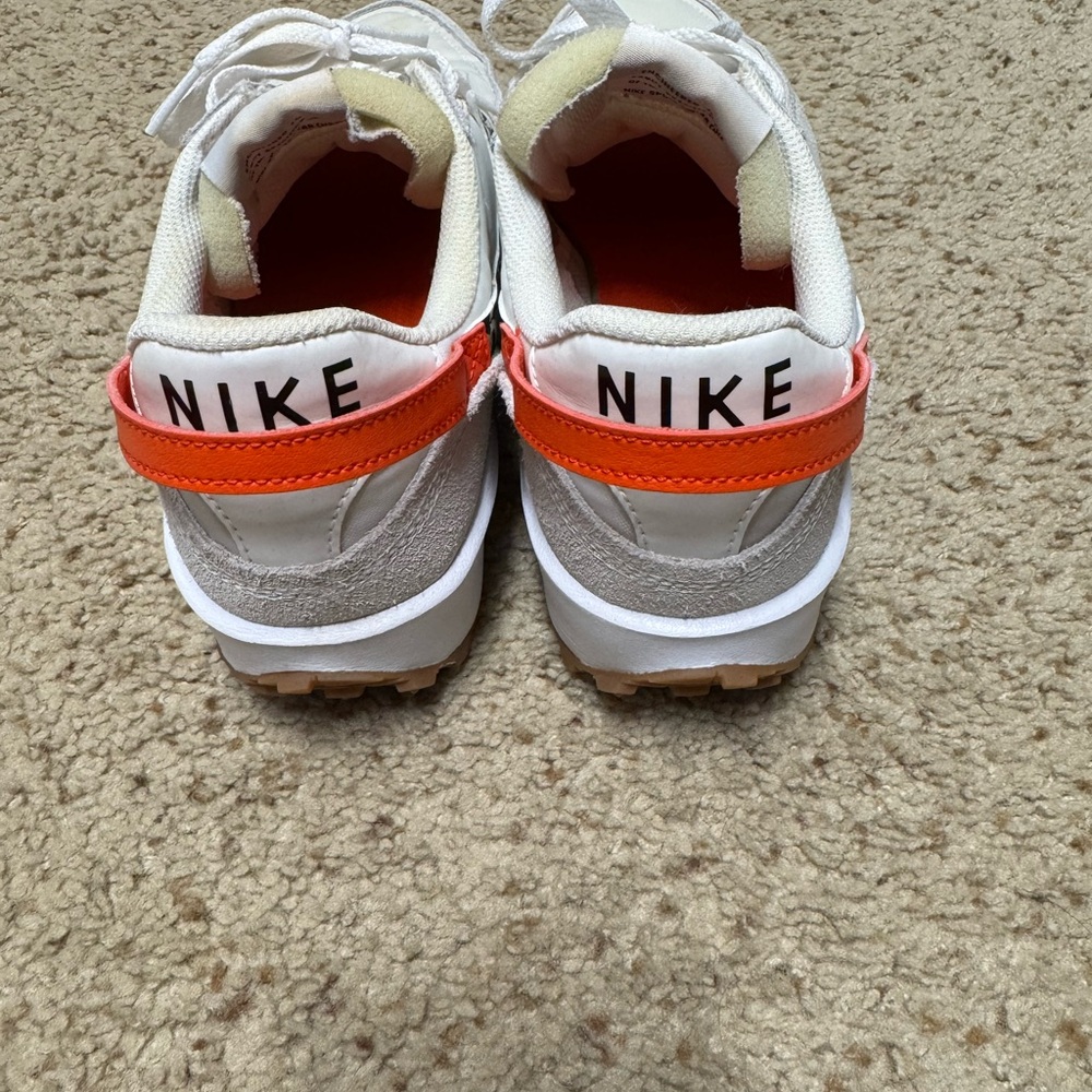 Nike Women's White and Red Sneakers - Picture 4 of 5